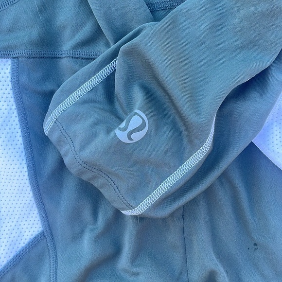 Lululemon Athletica cycling jersey Made in Canada - Picture 4 of 8